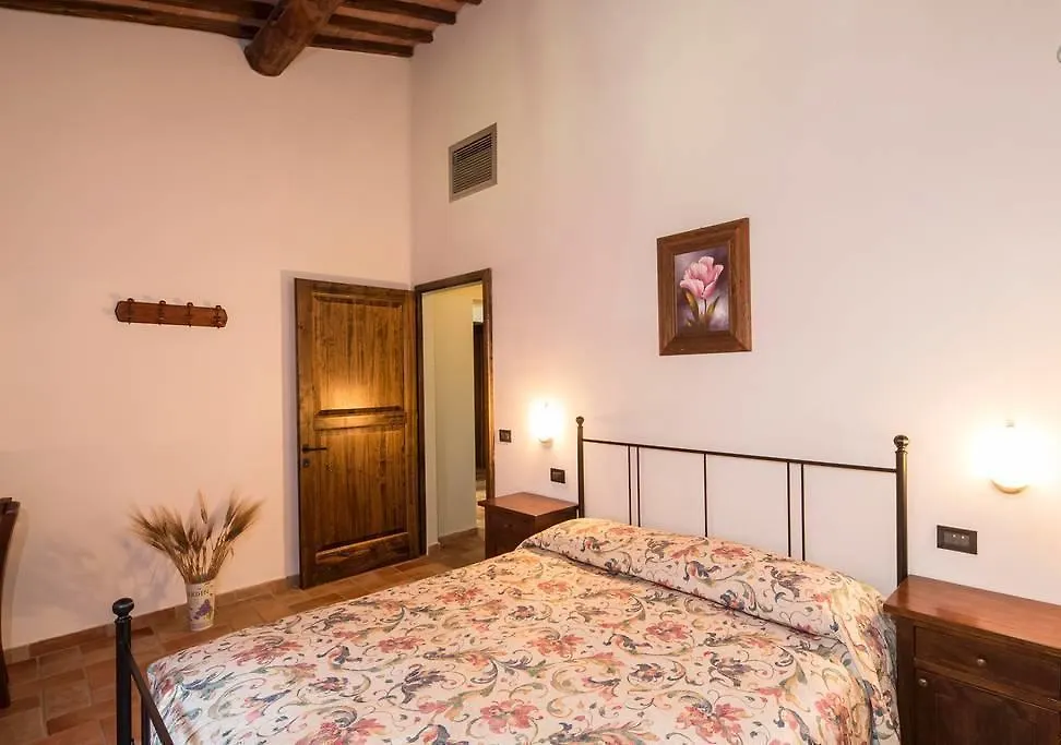 Farm stay Agriturismo Tre Madonne Monteriggioni