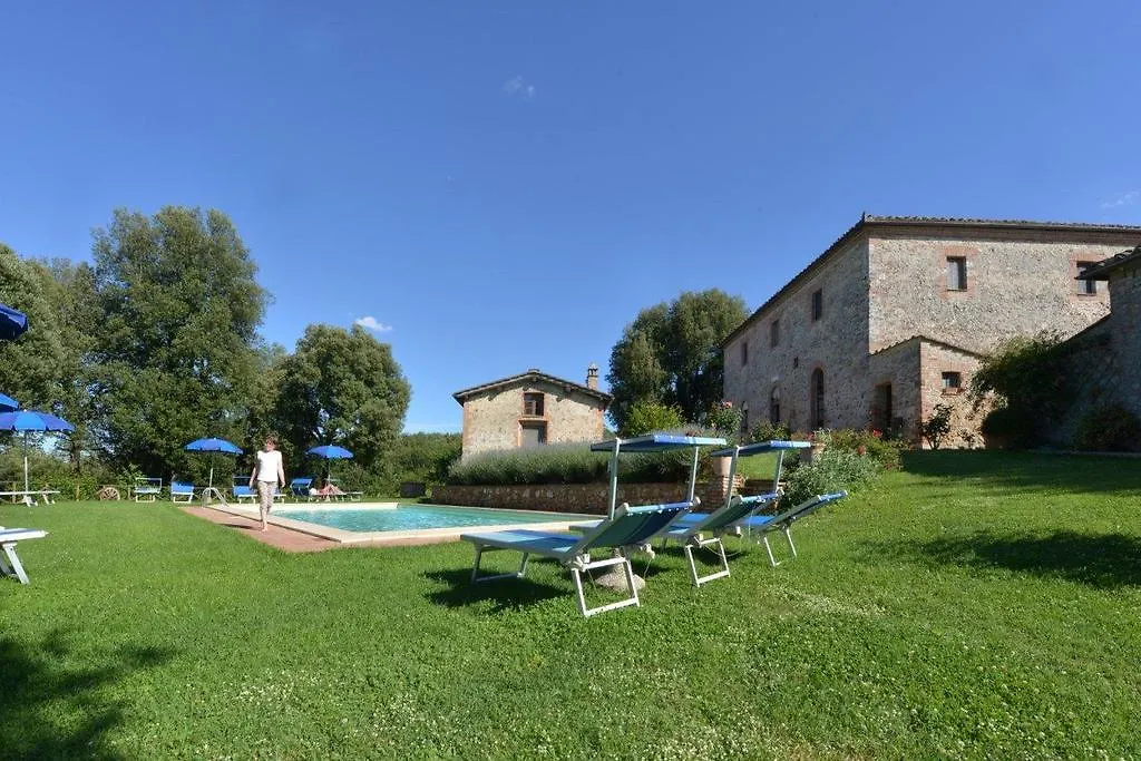 Agriturismo Tre Madonne Monteriggioni 0*,  Italien